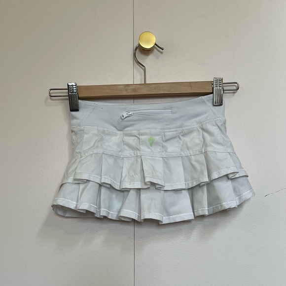Ivivva set the pace skirt in white - size 4 - Picture 4 of 5